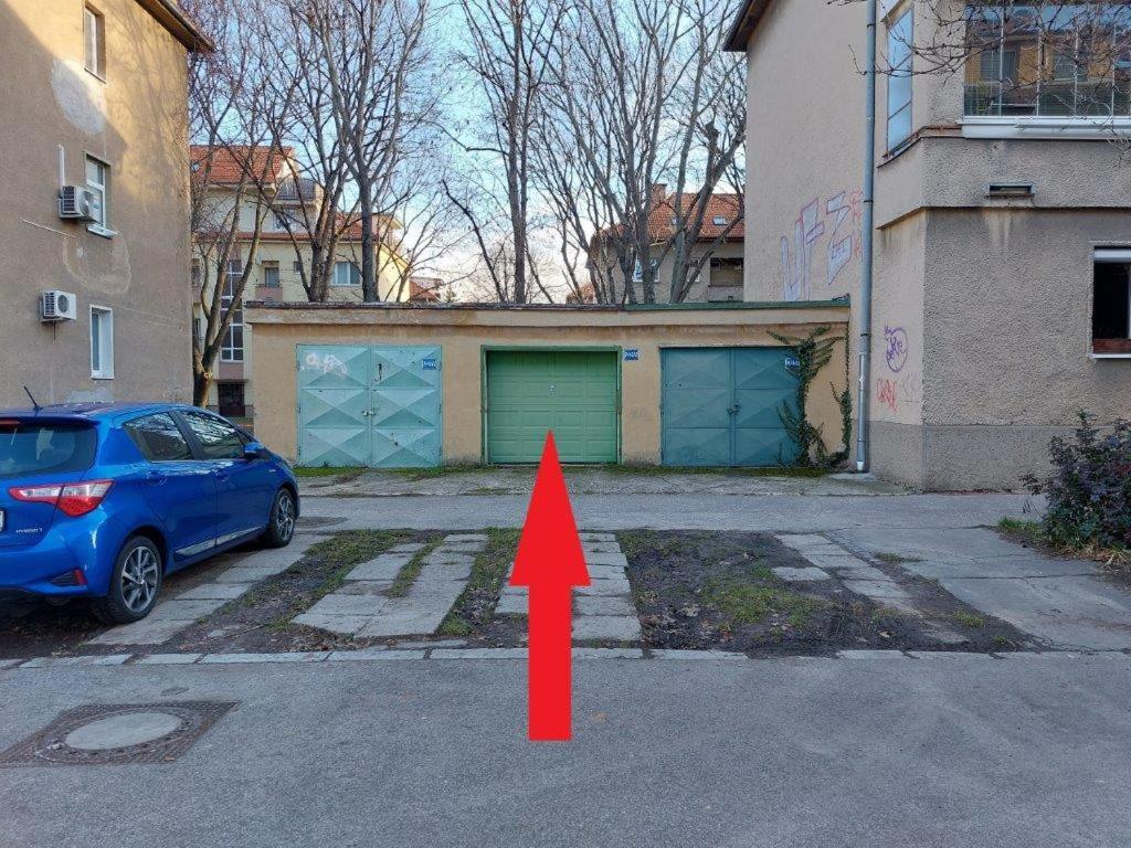 Utulny Apartman V Bratislava 4 Ngoại thất bức ảnh